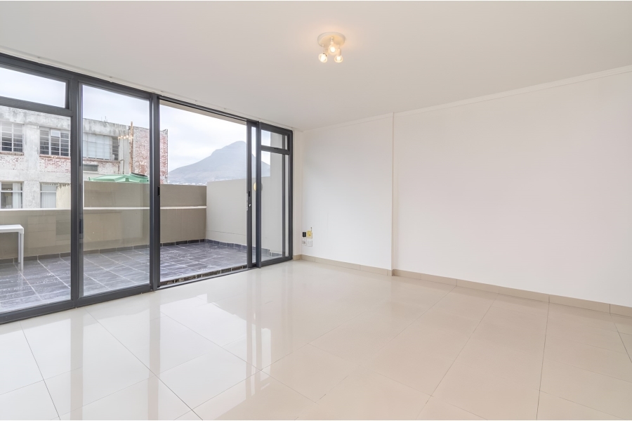 1 Bedroom Property for Sale in Zonnebloem Western Cape